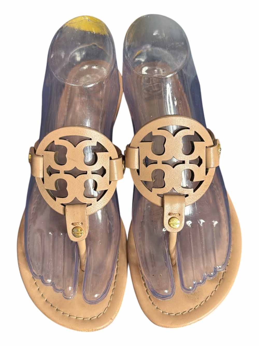 Tory Burch Tan Leather Thong Sandals with Logo Medallion gold sz 7